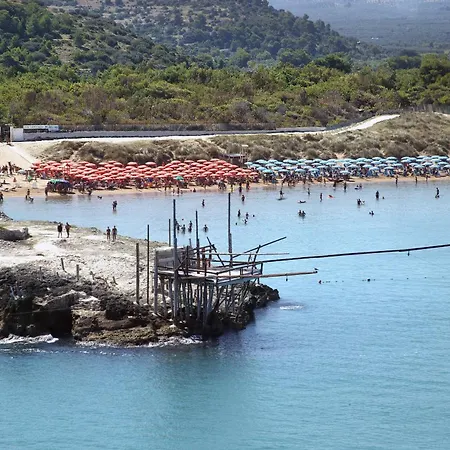 Semesterpark Village Baia Falcone *